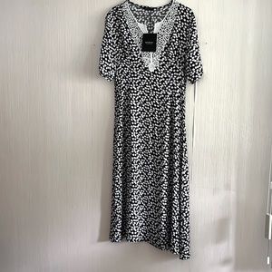 JUST FASHION NOW Midi Dress